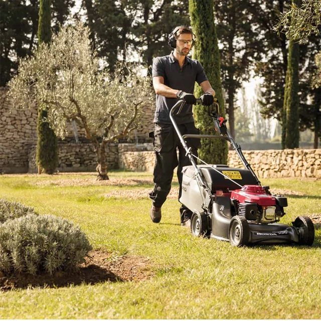 Tondeuse Thermique professionnelle HRH 536 K4 HXE